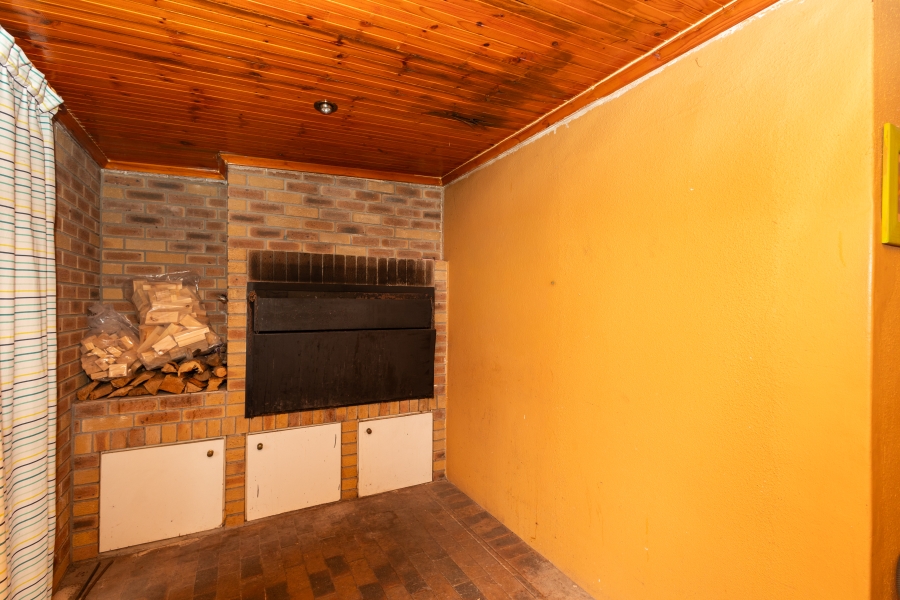 3 Bedroom Property for Sale in Bernadino Heights Western Cape